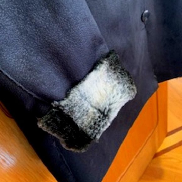 Women's Adrienne Landau Reversible Faux Fur Jacket/Coat Gray/White Striped Sz:L - Picture 10 of 10